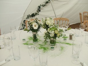 121_Table-decoration-for-a-Wedding-Marquee